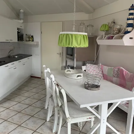 Zeester 268 Holiday home Julianadorp